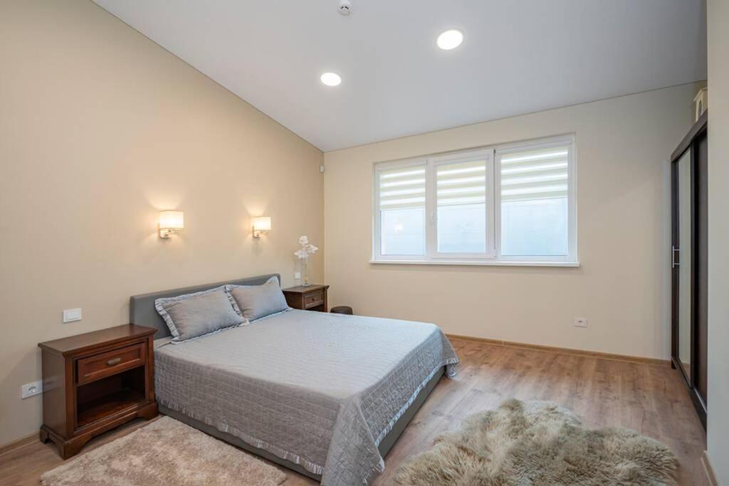 Homely Kreves Apartment By Polo Apartments Kaunas Exterior foto